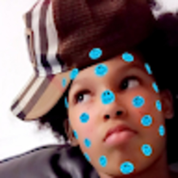 Meet your Posher, Danielle - Picture 1 of 1